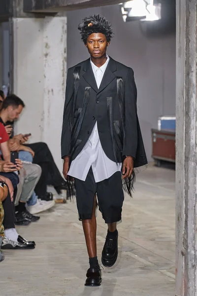 Look 5